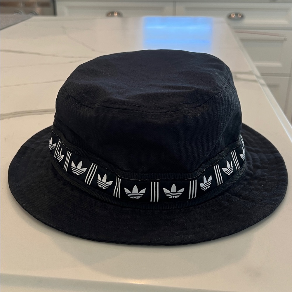 Adidas Classic Black Bucket Hat in excellent used condition. One size only